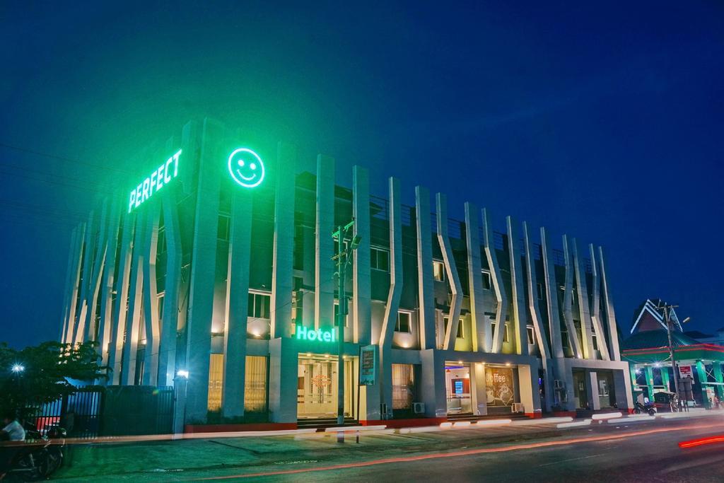 Perfect Hotel Mandalaj Zewnętrze zdjęcie