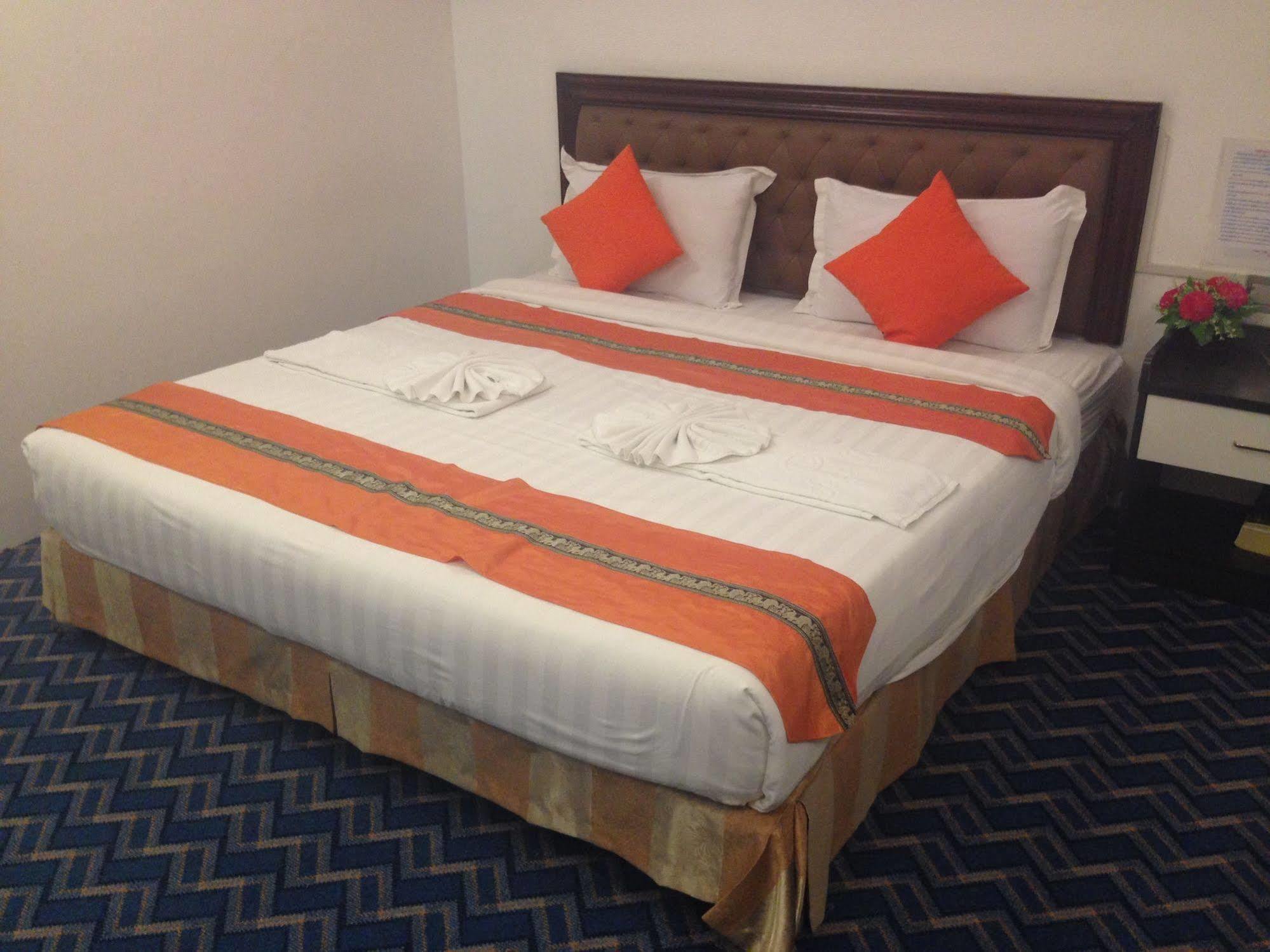 Perfect Hotel Mandalaj Zewnętrze zdjęcie
